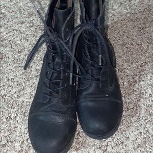 Combat boots